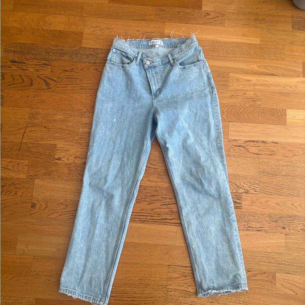 Abercrombie 90s Straight High Rise Curve Love